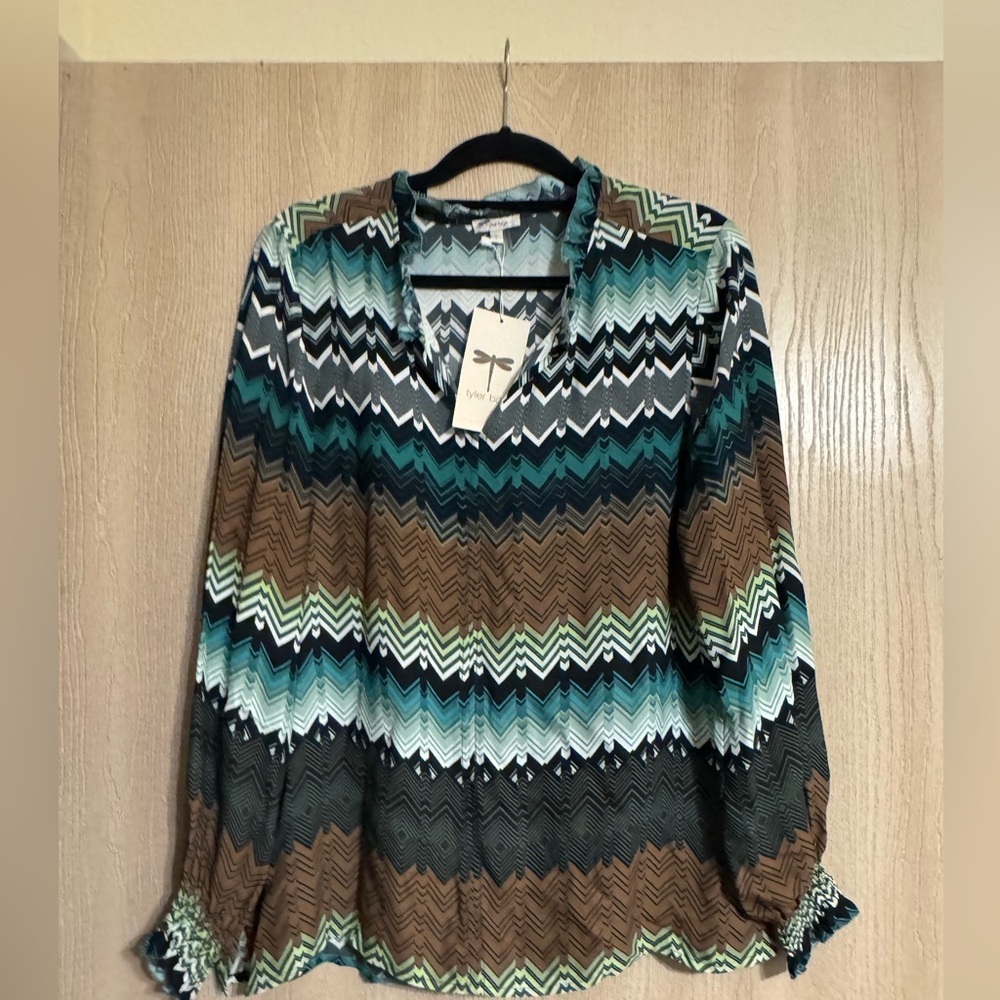 TYLER BOE Alicia Crepe Chevron Blouse In Multi - Picture 2 of 10